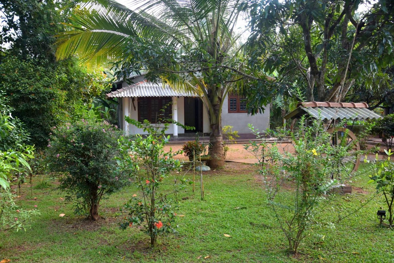 Dinu Villa Anuradhapura Exterior photo